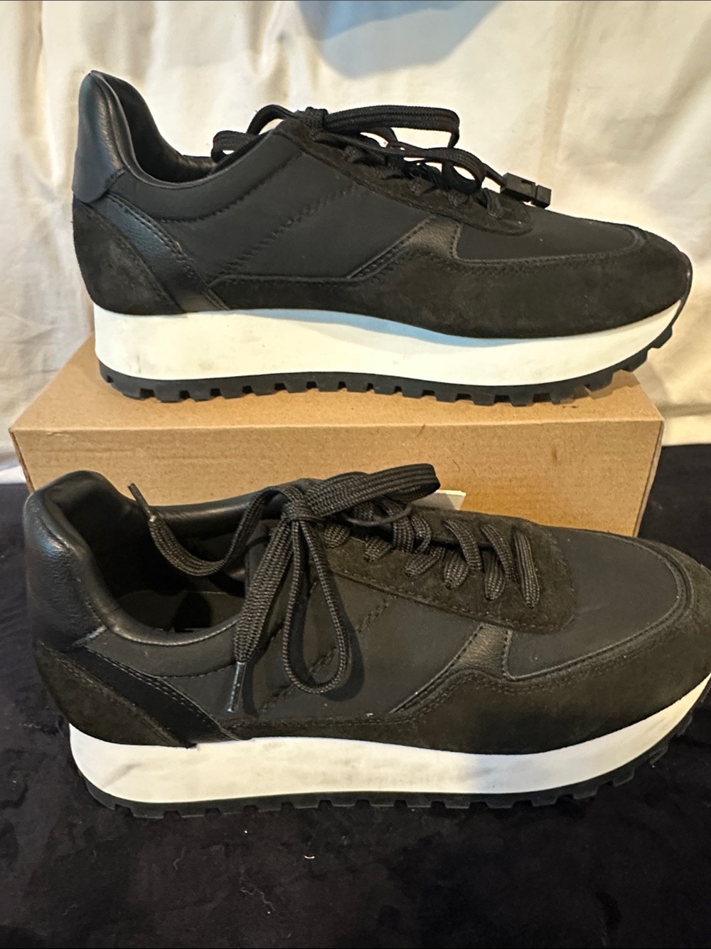 Zara NWT Black and White Women's Platform Lace-Up Sneakers. Never Worn. Size 40